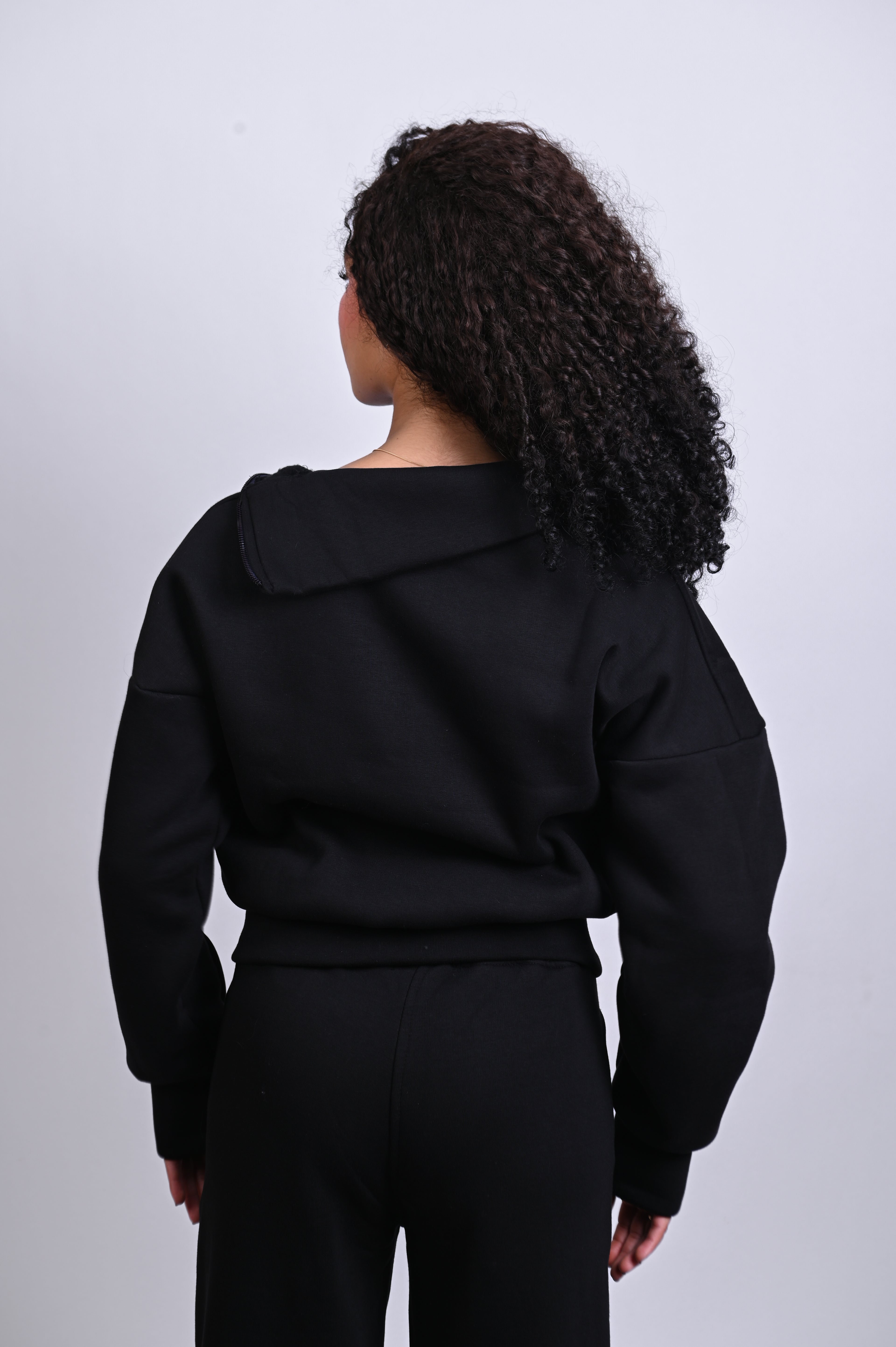 Twist-Zip Sweatshirt