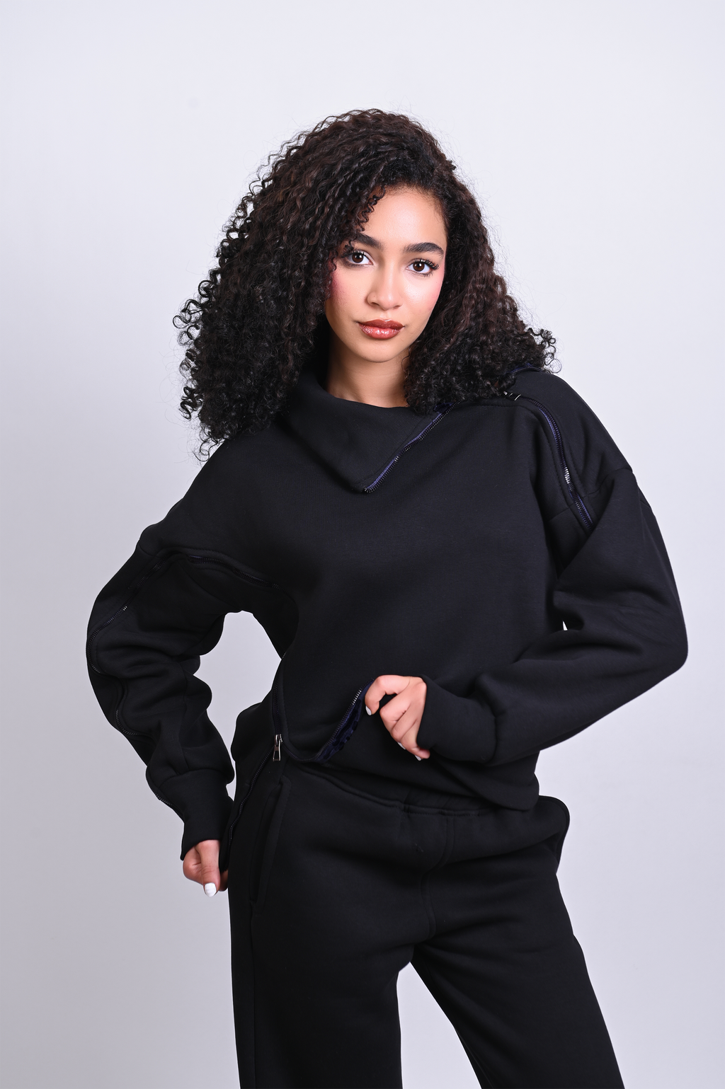 Twist-Zip Sweatshirt