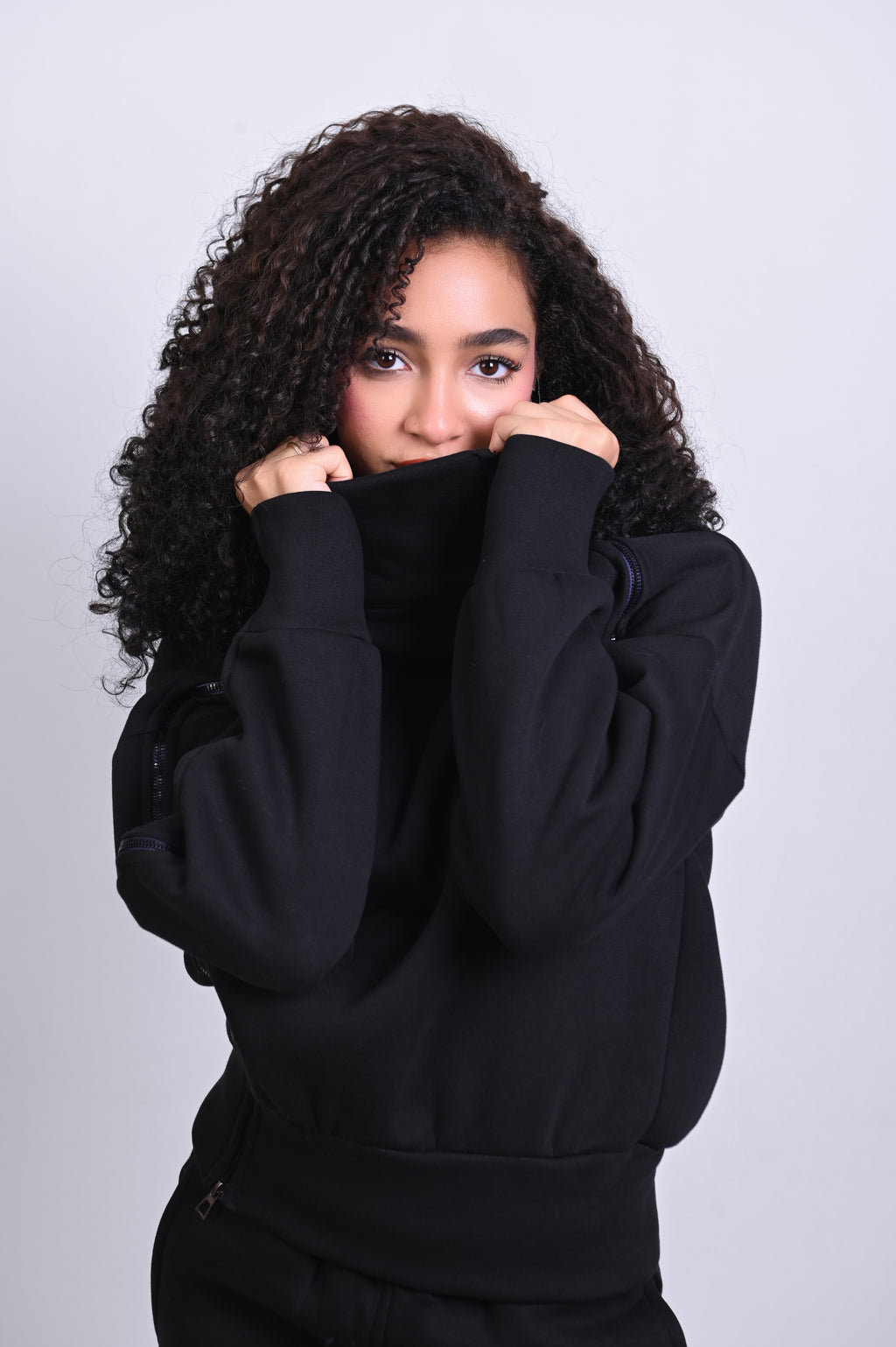 Twist-Zip Sweatshirt